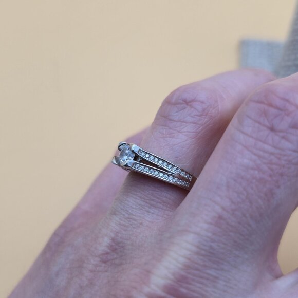 Size 7 Sterling Silver Fancy Design Cubic Zirconia Gems Ring A5867 - Picture 6 of 10